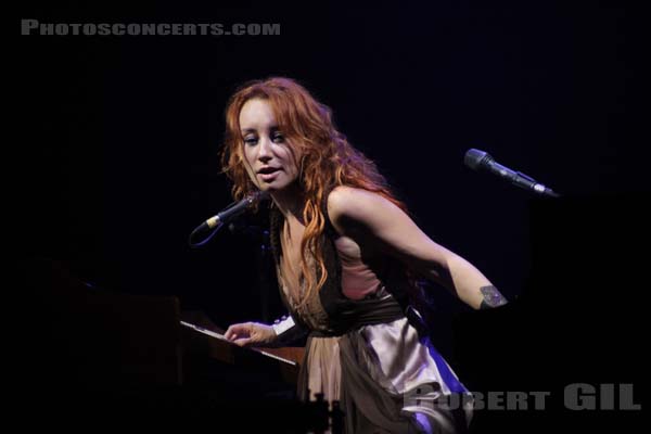 TORI AMOS - 2005-06-13 - PARIS - Zenith - 